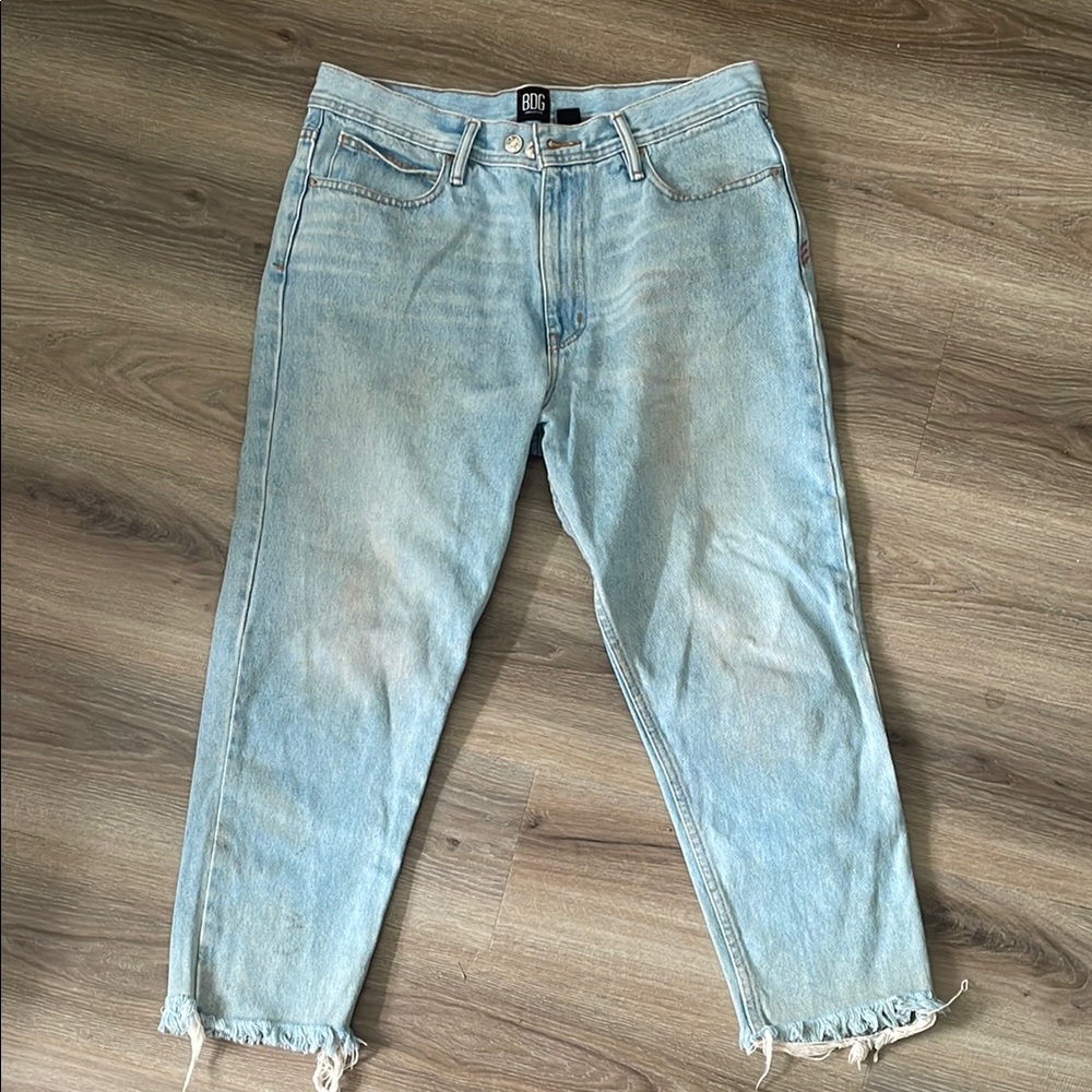 Men's BDG Cropped Distressed Jean